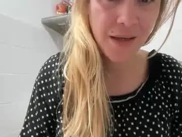 Chaturbate Adult Video Chat of artsyandcraftsy_