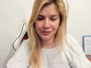 Chaturbate Best live sex cam show of artsyandcraftsy_