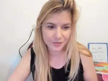 Chaturbate Best Webcam of artsyandcraftsy_
