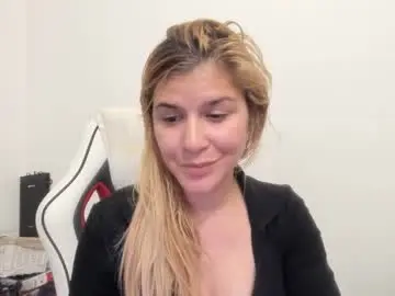 Chaturbate Best live sex cam show of artsyandcraftsy_