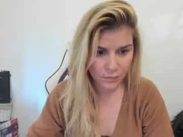 Chaturbate Free Porn Cam of artsyandcraftsy_