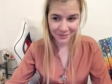 Chaturbate Sex Chat of artsyandcraftsy_