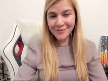 Chaturbate Best Webcam of artsyandcraftsy_