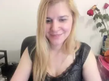 Chaturbate Nude Webcam of artsyandcraftsy_