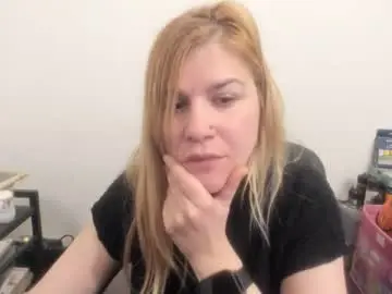 Chaturbate Watch Live Sex Cams of artsyandcraftsy_