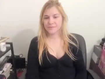 Chaturbate Sex Chat of artsyandcraftsy_