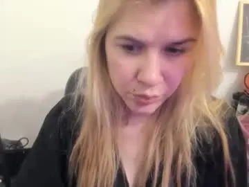 Chaturbate Free Porn Cam of artsyandcraftsy_