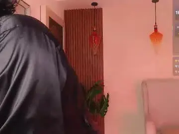 Chaturbate Watch Live Sex Cams of coral_lise