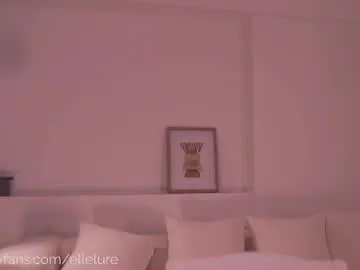 Chaturbate Adult Webcams of ellelure_