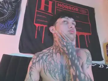 Chaturbate Live Porn of vampiredavyd