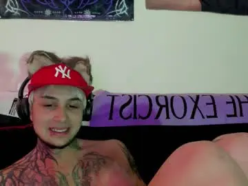Chaturbate Free Porn Cam of vampiredavyd