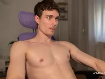 Chaturbate Sex Cam of hornytwunk01