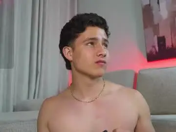 Chaturbate Free Live Porn of theohawke_
