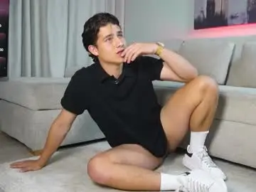 Chaturbate Sex Cam of theohawke_