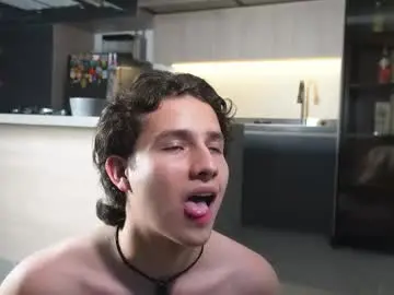 Chaturbate Live Sex Cam of theohawke_