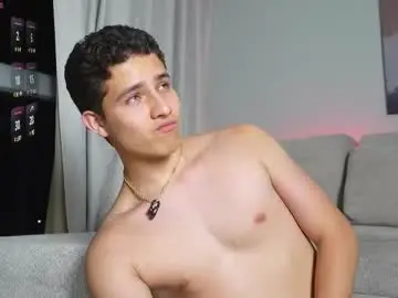 Chaturbate Sex Cam of theohawke_