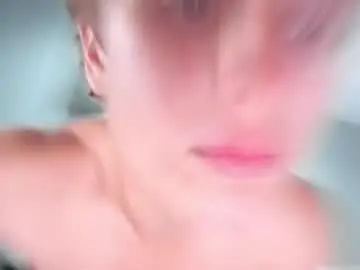 Chaturbate Live Sex Cam of maxim_burn