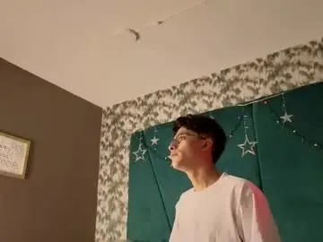 Chaturbate Nude Webcam of aaron_eze