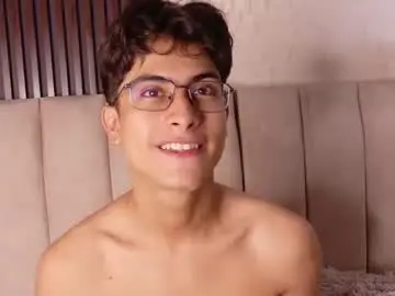 Chaturbate Best live sex cam show of aaron_eze