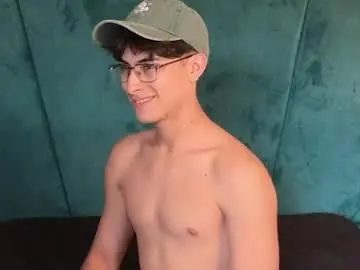 Chaturbate Free Porn Cam of aaron_eze