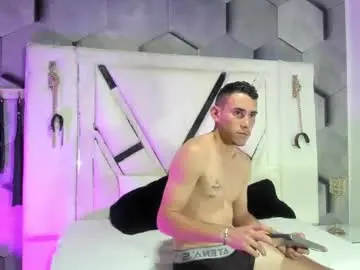 Chaturbate Adult Webcams of adammendoza34