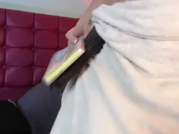 Chaturbate Free Live Porn of bella_lr