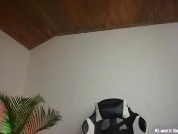 Chaturbate Live Sex Cam of georgino_cavalli
