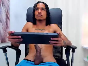 Chaturbate Live Sex Cam of jaden_blex21