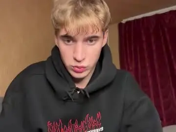 Chaturbate Nude Webcam of kevin_martin8