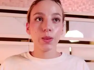 Chaturbate Adult Video Chat of ambar_rosse25