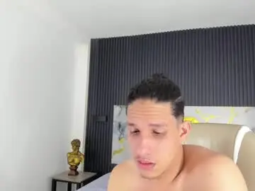 Chaturbate Best live sex cam show of jheidertwink