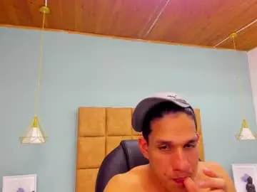 Chaturbate Nude Webcam of jheidertwink