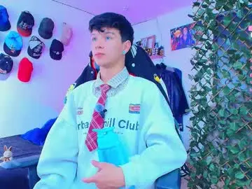 Chaturbate Live Sex Cam of twink_sebas_