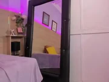 Chaturbate Live Sex Cam of camila__montes