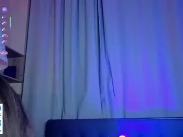 Chaturbate Live Sex Cam of neldaestey