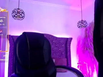 Chaturbate Sex Cam of amara_davis1