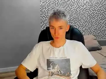 Chaturbate Free Porn Cam of vibemygirl