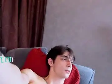 Chaturbate Live Porn of aaron_bang