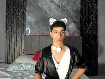 Chaturbate Live Sex Cam of hot_summer_boy