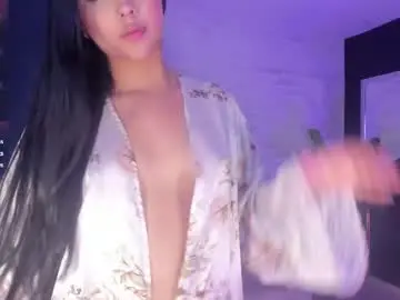 Chaturbate Live Sex of mialaurence_