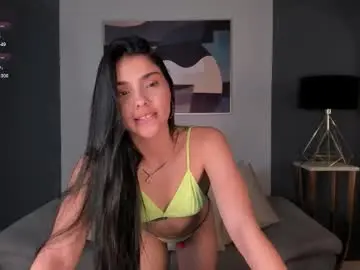 Chaturbate Sex Chat of mialaurence_