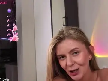 Chaturbate Live Porn of naomigirl33