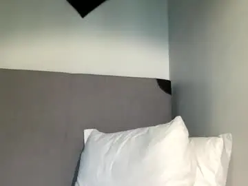Chaturbate Nude Webcam of kikibae2