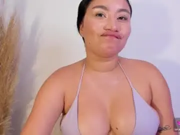 Chaturbate Best live sex cam show of leyla_clintonn
