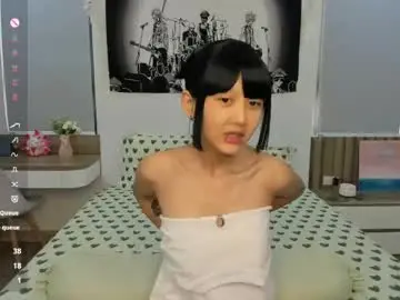 Chaturbate Live Porn of little_yena