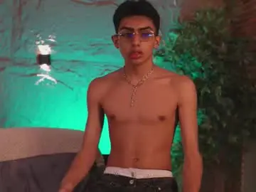 Chaturbate Adult Video Chat of marcoyethan