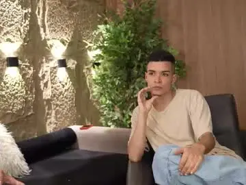 Chaturbate Adult Video Chat of marcoyethan