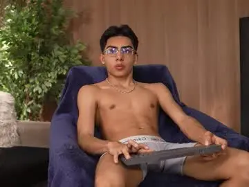 Chaturbate Watch Live Sex Cams of marcoyethan