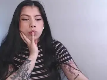 Chaturbate Live Sex of emmi_0