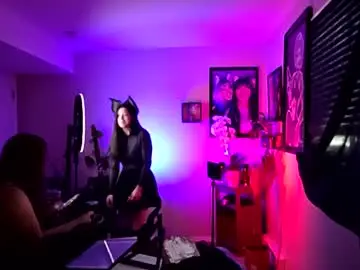 Chaturbate Adult Webcam of evanschris2048